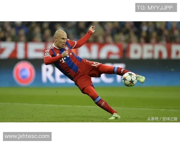 凌空抽射精彩瞬间盘点：足球场上的完美艺术与力与美的结合