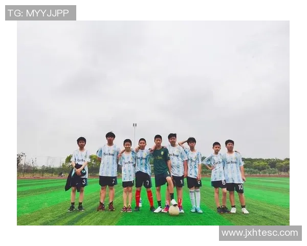 越南足球明星的崛起与亚洲绿茵场未来发展趋势分析 越南足球明星的崛起与亚洲绿茵场未来发展趋势分析